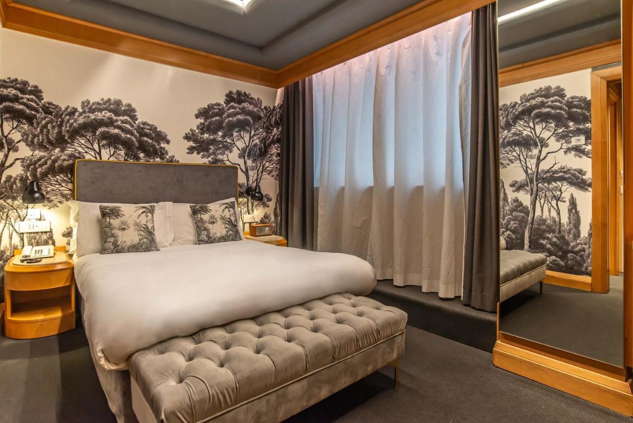 Hotel White Rom