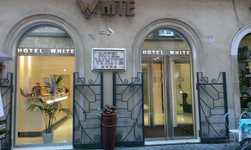 Hotel White 4*